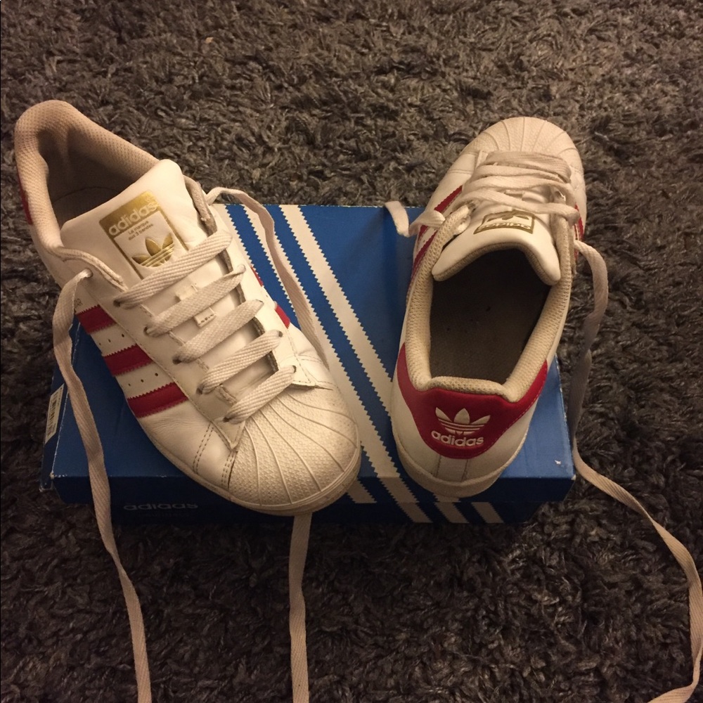 Adidas with red stripe